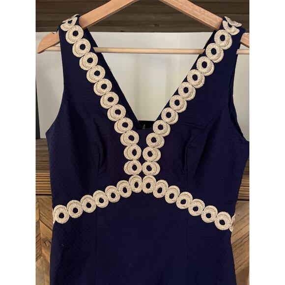 Lilly Pulitzer Esme Dress in Navy with Gold Metallic Trim Size 2 - Picture 3 of 9